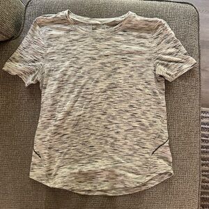 Lululemon top